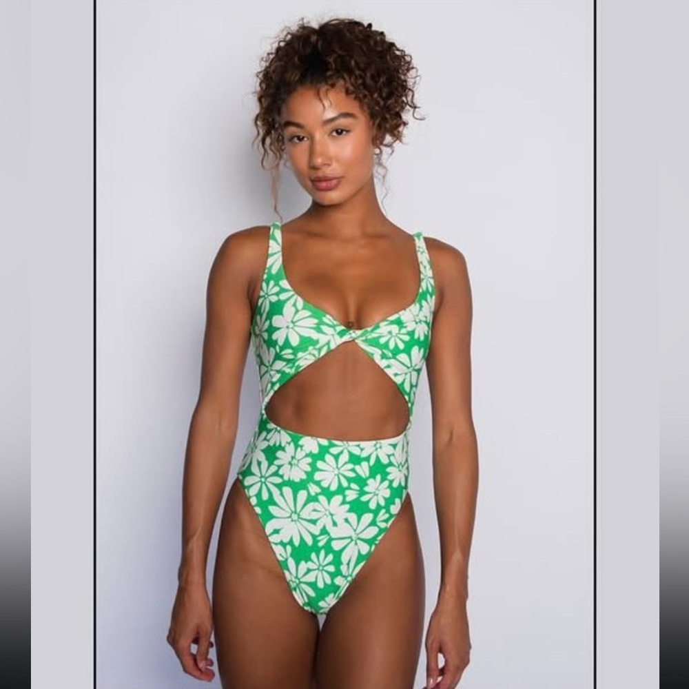 Skatie Chloe One-Piece Georgia Swimsuit - Size Large
